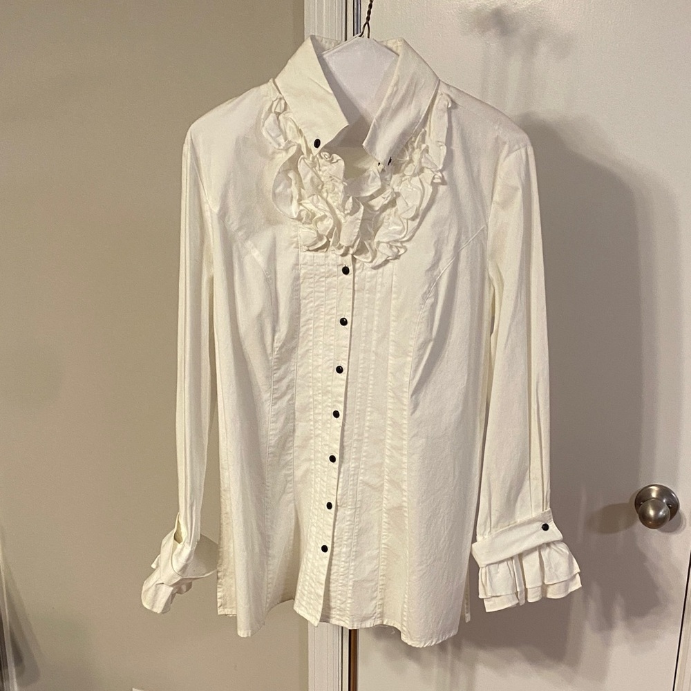 Puli Women’s Tux Style Shirt